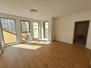 Pronájem bytu 2+kk, Praha - Vinohrady, Varšavská, 60 m2