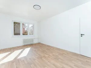 Prodej bytu 3+1, Praha - Malešice, Káranská, 76 m2