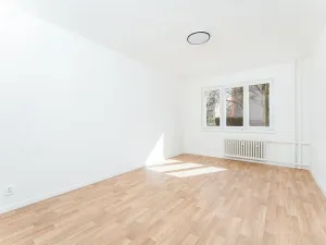 Prodej bytu 3+1, Praha - Malešice, Káranská, 76 m2