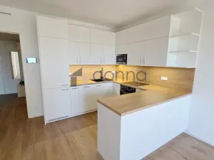 Pronájem bytu 2+kk, Praha, Hábova, 56 m2