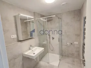 Pronájem bytu 2+kk, Praha, Hábova, 56 m2