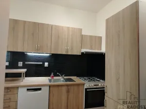 Pronájem bytu 2+1, Znojmo, Jarošova, 53 m2