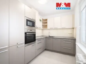 Prodej bytu 3+1, Benešov, Hráského, 66 m2