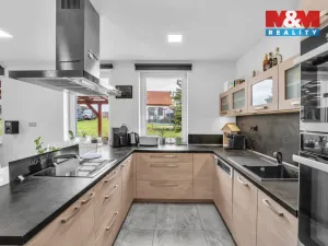 Prodej rodinného domu, Podhradí - Čejkovice, 225 m2