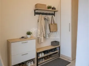 Pronájem bytu 4+kk, Praha - Bohnice, V Nových Bohnicích, 94 m2