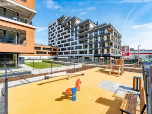 Pronájem bytu 1+kk, Praha - Hloubětín, Poděbradská, 32 m2