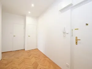 Pronájem bytu 1+kk, Praha - Nusle, Čiklova, 30 m2