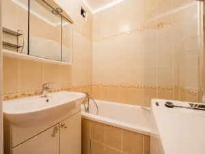 Pronájem bytu 2+1, Praha - Břevnov, Zeyerova alej, 58 m2