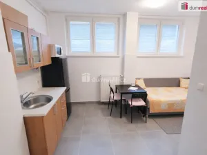 Pronájem bytu 1+kk, Praha - Smíchov, Mošnova, 21 m2