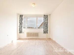 Pronájem bytu 1+kk, Brno - Lesná, Halasovo náměstí, 22 m2