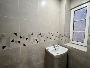 Pronájem bytu 2+1, Karlovy Vary, K. Čapka, 37 m2