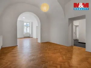 Pronájem bytu 3+1, Jičín - Staré Město, 104 m2