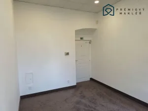 Pronájem kanceláře, Litvínov - Horní Litvínov, Masarykovo nám., 33 m2