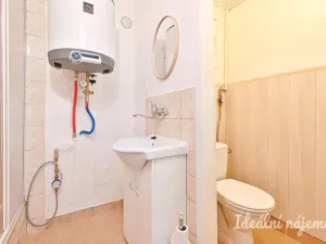 Pronájem bytu 2+kk, Brno - Královo Pole, Berkova, 41 m2