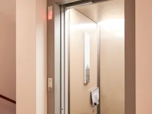 Pronájem bytu 1+kk, Praha, Milotická, 35 m2