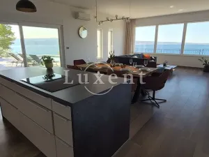 Prodej vily, Omiš, Chorvatsko, 240 m2