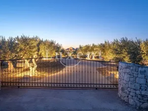 Prodej vily, Bol, Chorvatsko, 83 m2