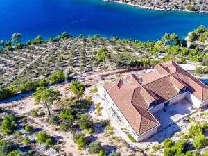 Prodej vily, Bol, Chorvatsko, 1000 m2