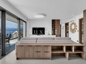 Prodej bytu 3+kk, Sućuraj, Chorvatsko, 220 m2