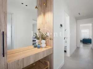 Prodej vily, Rogoznica, Chorvatsko, 675 m2