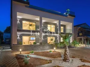 Prodej rodinného domu, Rogoznica, Chorvatsko, 400 m2