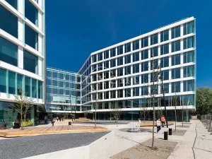 Pronájem kanceláře, Praha - Holešovice, Plynární, 1764 m2