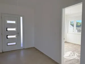 Prodej bytu 4+kk, Tribunj, Chorvatsko, 95 m2