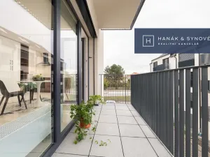 Prodej bytu 2+kk, Pohořelice, U Kasáren, 52 m2