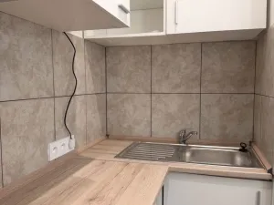 Pronájem bytu 1+kk, Karlovy Vary, Sokolovská, 24 m2