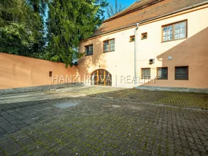 Prodej ubytování, Chlum u Třeboně, Hejtmanská hráz, 1253 m2