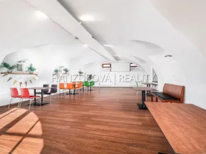 Prodej ubytování, Chlum u Třeboně, Hejtmanská hráz, 1253 m2