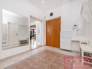 Pronájem bytu 4+1, Praha - Dejvice, Na viničních horách, 152 m2