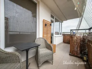 Pronájem bytu 3+kk, Praha - Vysočany, Pod Harfou, 71 m2