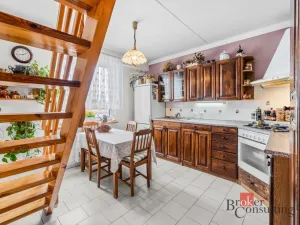 Prodej bytu 3+1, Plzeň - Lobzy, Částkova, 85 m2