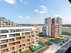 Pronájem bytu 1+kk, Praha - Hloubětín, Poděbradská, 32 m2