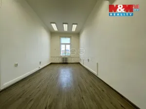 Pronájem obchodního prostoru, Praha - Nové Město, Karlovo náměstí, 95 m2