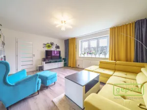 Prodej bytu 3+1, Karlovy Vary, Šumavská, 99 m2