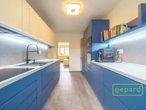 Prodej bytu 3+1, Karlovy Vary, Šumavská, 99 m2