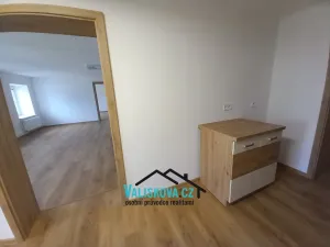 Pronájem bytu 4+1, Kroměříž, 107 m2