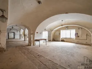 Prodej komerční nemovitosti, Chudenice, Mírové nám., 1906 m2