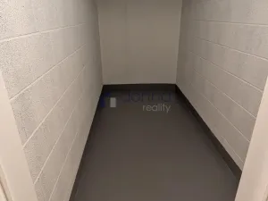 Pronájem bytu 1+kk, Praha, Poděbradská, 35 m2