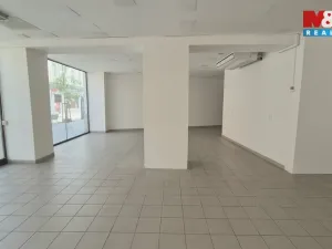 Pronájem obchodního prostoru, Kladno, Komenského, 121 m2
