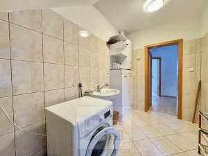 Pronájem rodinného domu, Česká, 200 m2