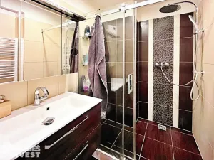 Prodej bytu 3+kk, Hradec Králové, Okružní, 74 m2