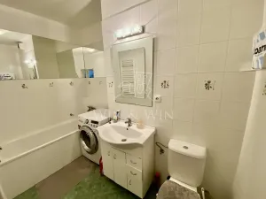 Pronájem bytu 2+kk, Praha - Vysočany, Podkovářská, 62 m2