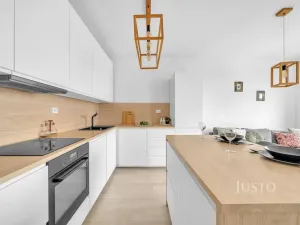 Prodej bytu 2+kk, Praha - Uhříněves, Oty Bubeníčka, 45 m2