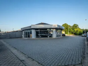Prodej obchodního prostoru, Hodonín, Brněnská, 660 m2
