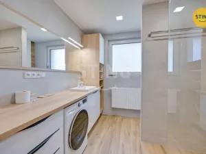 Pronájem bytu 2+1, Topolná, 71 m2