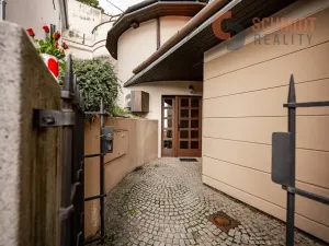 Pronájem kanceláře, Mikulov, Náměstí, 19 m2