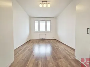 Pronájem bytu 2+kk, Praha - Žižkov, V zahrádkách, 55 m2